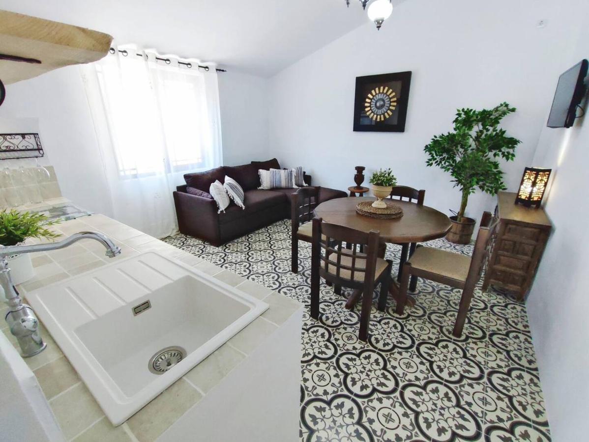 Cortijo Pennymaria Poolside Apartment Near Montefrio With Stunning Views Екстериор снимка